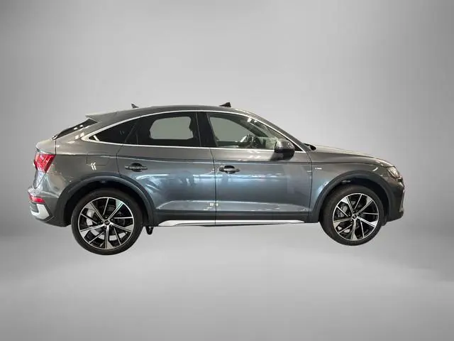 Audi Q5 Sportback 55 TFSIe 367pk S-Tronic S Edition · Panoramadak · Camera · B&O Sound · Elek. Bestu...