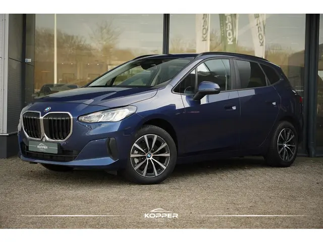 BMW 2-serie Active Tourer 220i / Aut / Navi / Trekhaak Elektrisch / Incl BTW