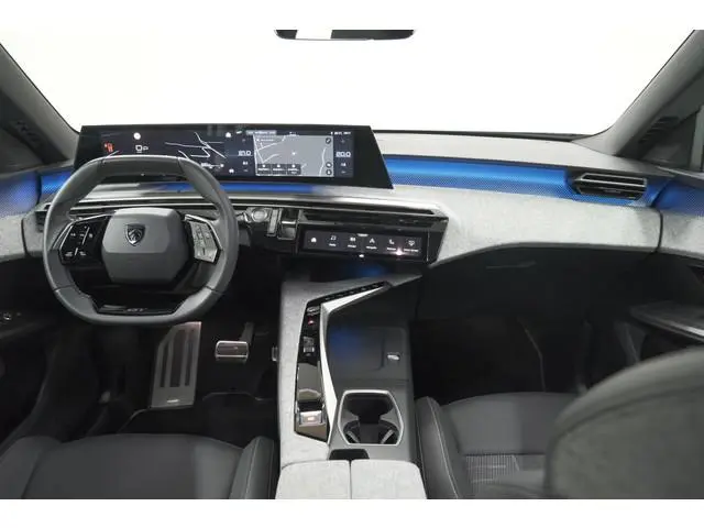 Peugeot 3008 1.2 Hybrid 136 GT | Elektrische Kofferklep | Camera | Adaptieve Cruise Control | Apple...
