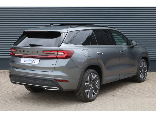 ŠKODA Kodiaq iV 1.5 TSI PHEV Sportline Pano/Matrix LED/ACC/Keyless/Camera/20"/Elek. stoel+mem/Trekha...