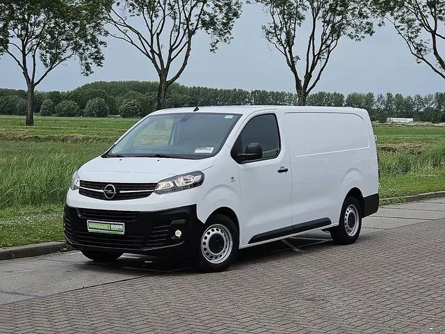 OPEL VIVARO 1.5 ac carplay euro6