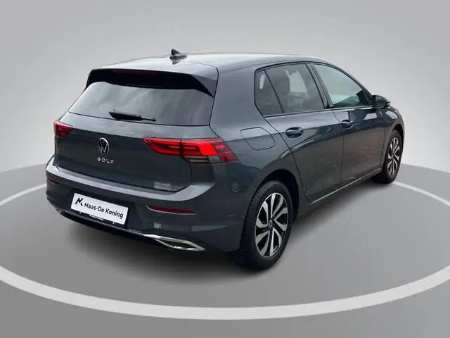 Volkswagen Golf 1.5TSI/150PK Active · Navigatie · Camera + Parkeersensoren · Apple Carplay/Android A...
