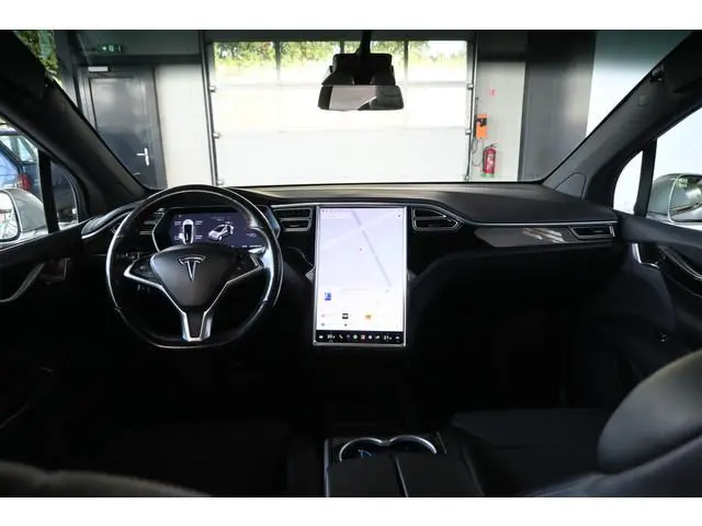 Tesla Model X 75D Base 7 persoons 86% SOH Clima Navigatie Leder FSD Computer 3  Skywindow Rijklaarpr...