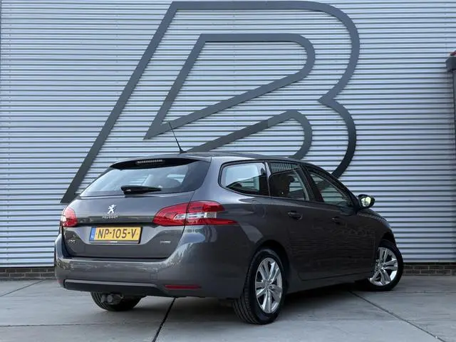 Peugeot 308 SW 1.2 PureTech Style 2e Eigenaar|Clima|Cruise|Trekhaak|Navi|Elek ramen|Lm velgen|APK to...