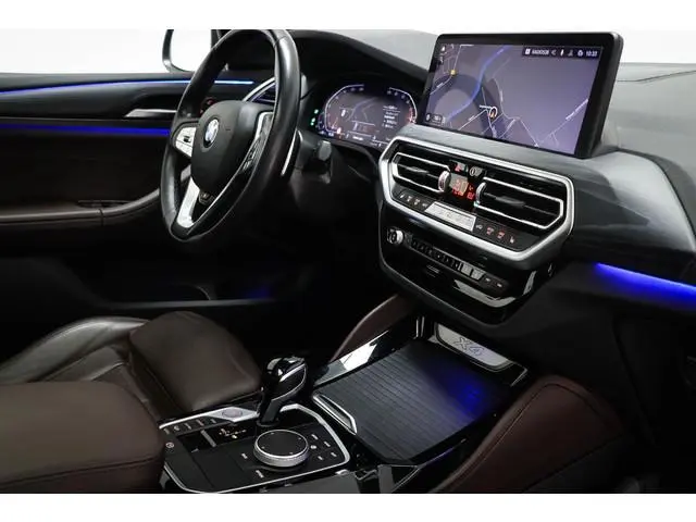 BMW X4 xDrive20i Business Edition Plus | PANORAMADAK | HEAD UP | HOUTAFWERKING | STUURVERWARMING | 1...