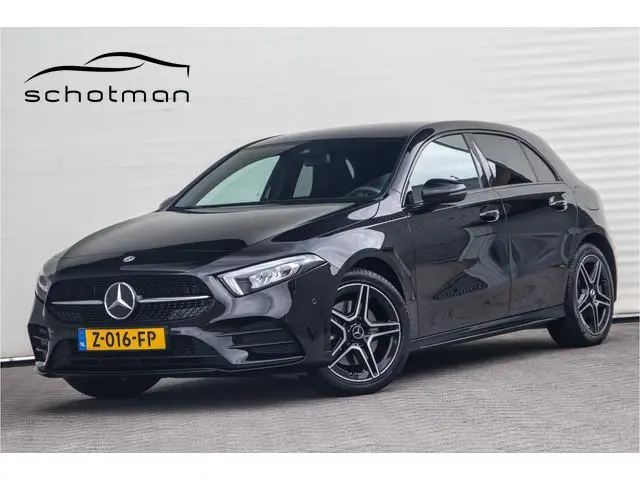 Mercedes-Benz A-klasse 250 e AMG Night Edition, Sfeerverlichting, Camera, PDC 2021
