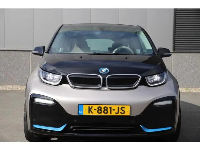 BMW i3 S 184pk Executive 120Ah 42 kWh/Lodge/*Kaschmir silver*/Sunroof/Carplay/W-pomp/Camera/3-fase
