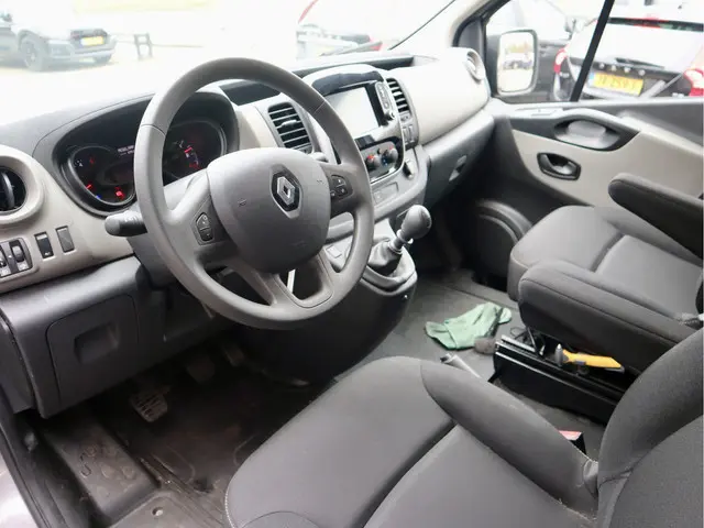 Renault Trafic 1.6 dCi 145PK ENKELE CABINE MARGE-BTW VRIJ