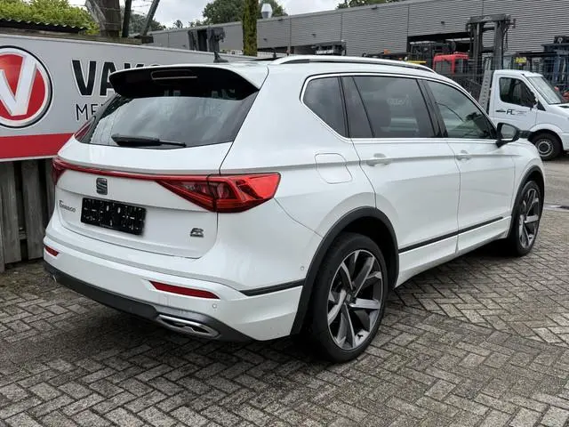 SEAT Tarraco 1.4 TSI e-Hybrid PHEV FR Business Intense 20"/Panoramadak/Leder + memory/360 camera/Key...