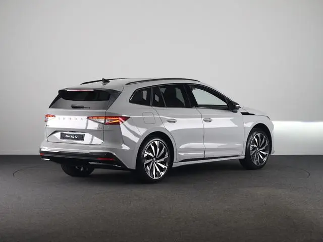 Škoda Enyaq 85 Sportline 286 pk | Panoramadak | 21 inch | Head up | Lightband | Blind spot | Adaptiv...