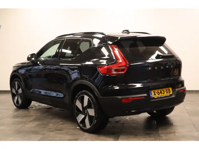 Volvo XC40 Single Motor Extended Range Plus 82 kWh ACC 20'' PDC Keyless Entry/Go 24 maanden garantie mogelijk (*vraag naar de voorwaarden)
