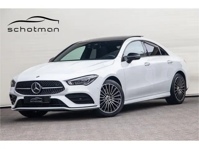 Mercedes-Benz CLA-klasse 250 e AMG Premium Plus, Pano, Head-up, Distronic, Nightpakket