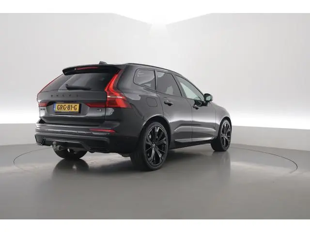 Volvo XC60 T8 Plug-in hybrid Plus Black Edition | Rijklaar! | Luchtvering | Stoelventilatie | Elek....