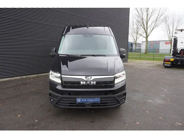 MAN TGE 35 140pk Automaat L3H3/L2H2 Trekhaak Apple Carplay Camera LED 3-Zits Cruise control