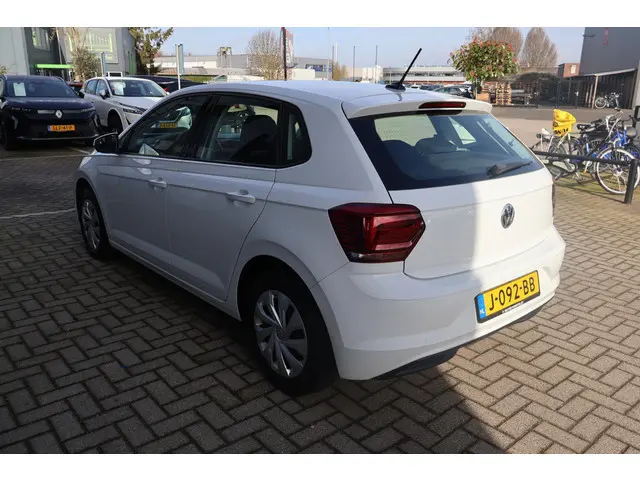 Volkswagen Polo 1.0 TSI Comfortline 1e Eigenaar | Volledig Onderh | NAP | BTW | Carplay | Navi | AD...