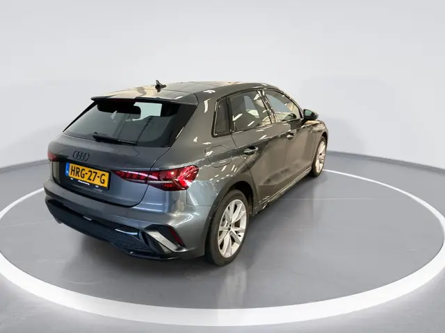Audi A3 Sportback 40 TFSIe 204pk S-tronic S Edition · Apple/Android Car Play · Camera · Navigatie · Stoelverwarming · 17'' Inch · Garantie t/m 18-06-2029 of 100.000km