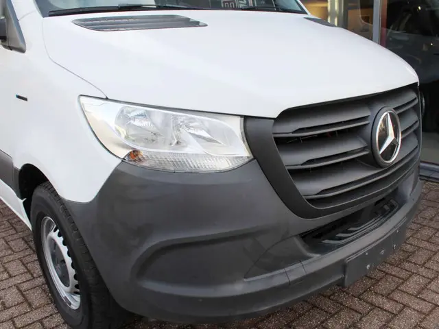 Mercedes-Benz eSprinter