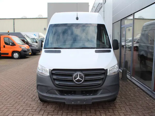 Mercedes-Benz eSprinter