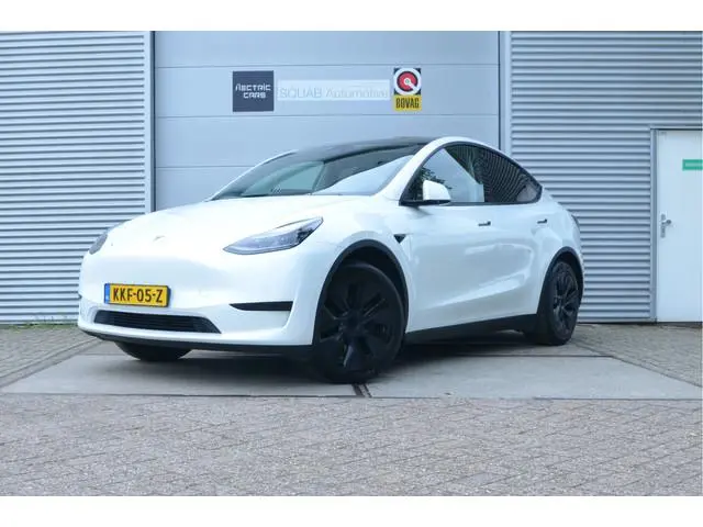 Tesla Model Y RWD 58 kWh Trekhaak (1.600kg), AutoPilot4.0 Ryzen (FSD 99,- p/mnd)