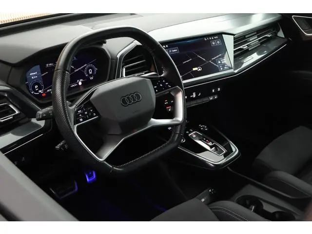 Audi Q4 Sportback e-tron 40 S edition 77 kWh Memory Panoramadak Trekhaak Camera Stoelverwarming