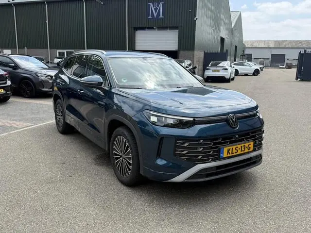 Volkswagen Tayron 1.5 eHybrid Elegance STOEL- & STUURWIELVERWARMING | IQ LED | ELEK. TREKHAAK | 360°...