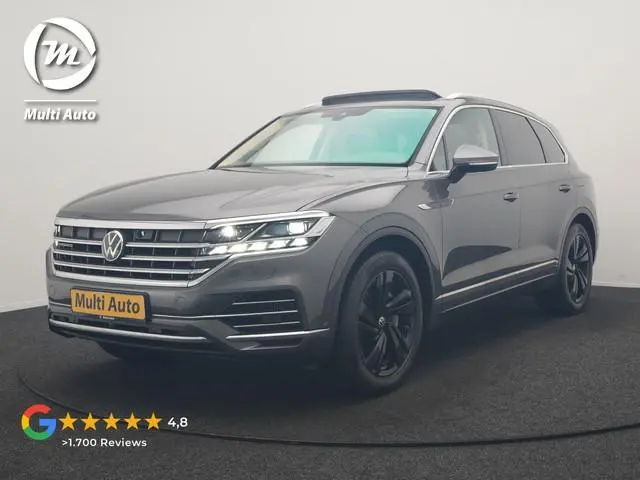 Volkswagen Touareg 3.0 TSi eHybrid 4MOTION PHEV 381pk Dealer O.H. | SOH 91,3% | Trekhaak Af Fabriek...