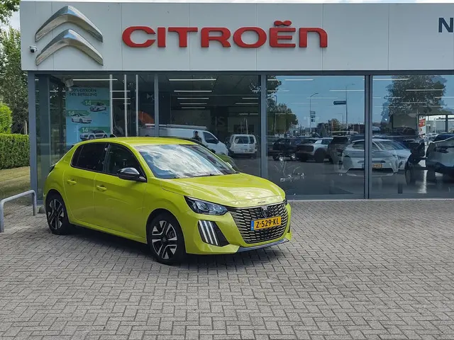Peugeot 208