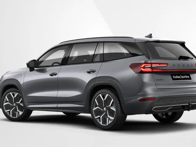 Škoda Kodiaq Sportline Business 1.5 TSI PHEV 150 kW / 204 PK | Elektrisch glazen schuif-/kanteldak |...