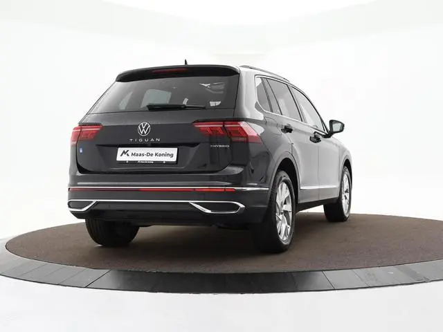 Volkswagen Tiguan 1.4 TSI 245pk DSG eHybrid Elegance · Camera · Panoramadak · Dodehoek Detectie · Ke...