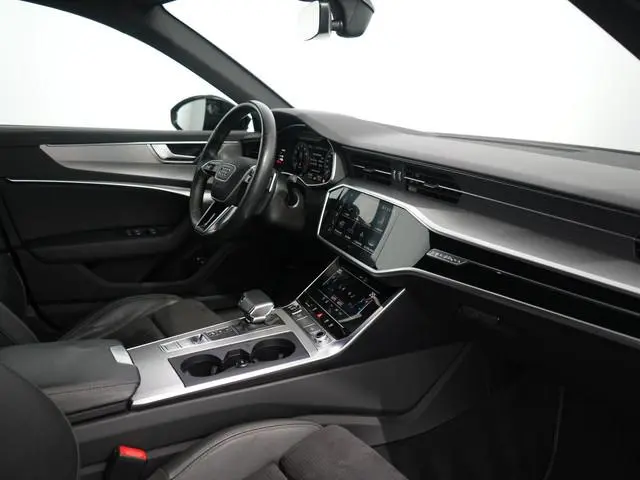 Audi A6 Avant 55 TFSI e quattro Competition | S-Line | 367 PK | 20inch | Matrix |