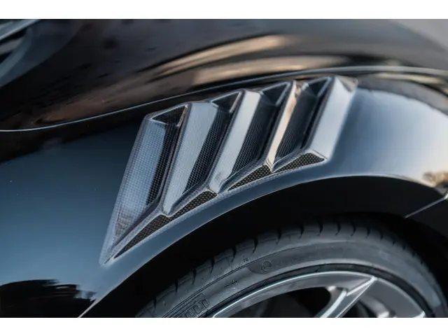 Ferrari 296