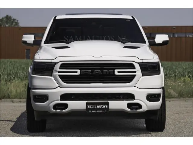 Dodge Ram SPORT V8 5.7 402PK |  €69950,- excl | Krachtige Hemi | Panorama Dak | 12' Scherm Comfortab...