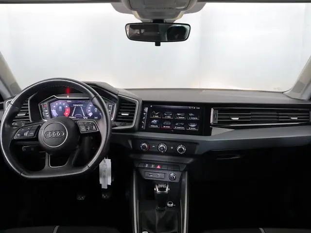 Audi A1 Sportback 25 TFSI Pro Line 95 pk | Navigatie via App | Parkeersensoren achter | Cruise contr...