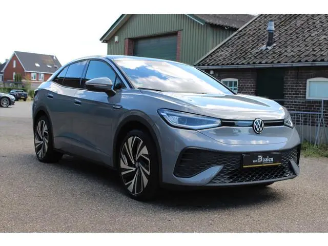 Volkswagen ID.5 Pro 77 kWh SOh 95% LED PANO NAVI TREKHAAK 83000KM!!!