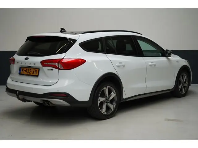 Ford Focus Wagon 1.0 EcoBoost 125pk Hybrid Active Business | Trekhaak | Carplay | B&O Sound | Camera...