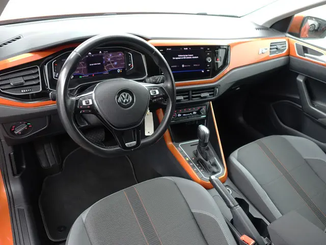 Volkswagen Polo 1.0 TSI R Line Aut- Panodak, Xenon Led, Dynamic Select, CarPlay, Camera, Virtual Coc...