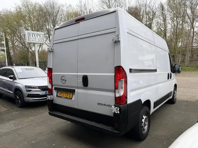 Opel Movano