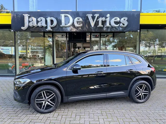 Mercedes-Benz GLA-klasse 200 Business Solution Luxury