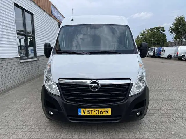 Opel Movano 2.3 CDTI 130pk L3H2 / vaste prijs rijklaar € 14.950 ex btw / lease vanaf € 329 / airco / cruise / navi / pdc achter / trekhaak 2500 kg / achteruit rijcamera
