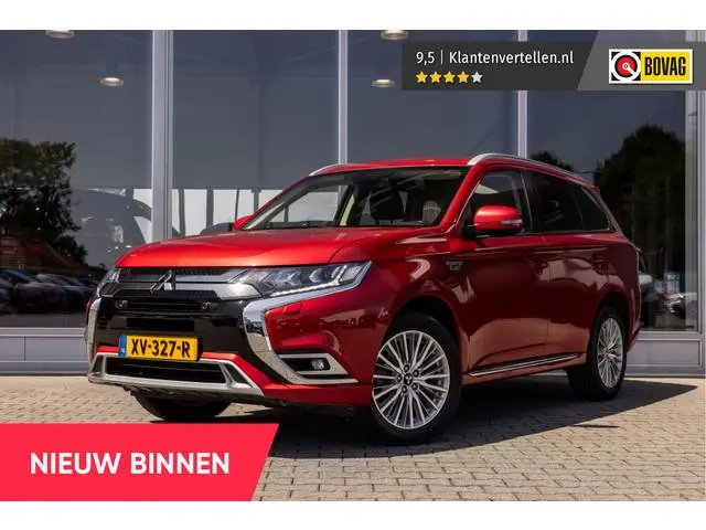 Mitsubishi Outlander 2.4 PHEV Intense | Trekhaak | Camera | 18"
