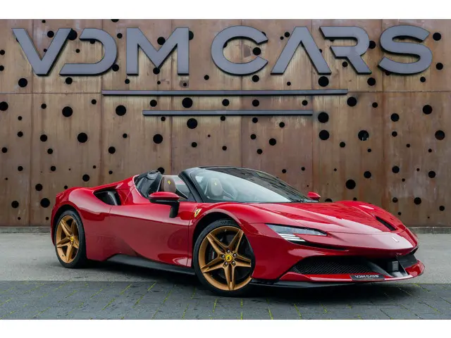 Ferrari SF90 Spider 4.0 V8 | 1e Eigenaar | Two-Tone | Lift | Carplay | AFS | Camera | HiFi | Carbon | Extracampionario |