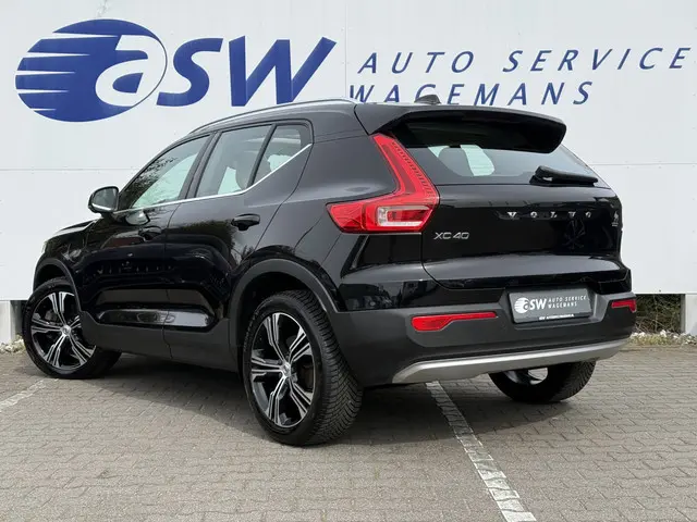 Volvo XC40 1.5 T5 Recharge Inscription | Trekhaak | Pano | Pilot Assist | Memory | 19 inch
