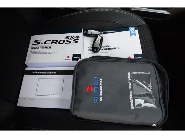 Suzuki S-Cross