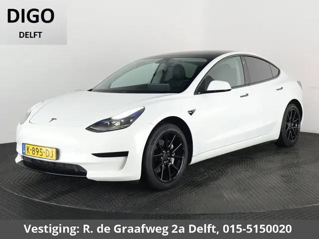 Tesla Model 3 Sport RWD Plus 60 kWh 238 PK! | Navigatie | Panoramadak | Camera |
