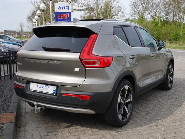 Volvo XC40 1.5 T4 Recharge Inscription PANO | VOL LEER | TREKH. | PILOT + ACC