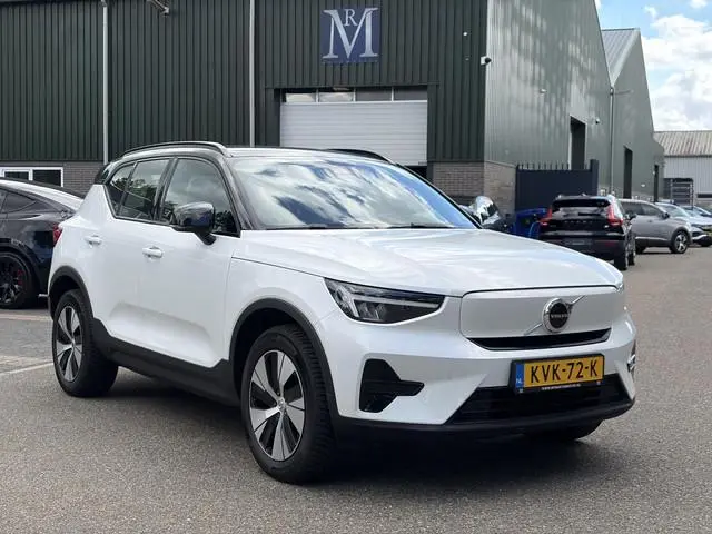 Volvo XC40 Recharge Plus 70 kWh | SOH 98% | PILOT ASSIST ACC | ELEKTRISCHE ACHTERKLEP | STOEL + STUU...