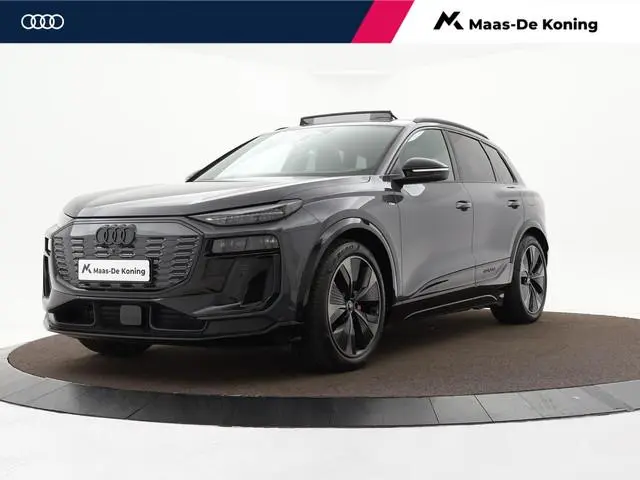 Audi Q6 e-tron S edition 83 kWh 252pk · SOH 98,1% · Panoramadak · 360 Camera · Inklap. Trekhaak · Lu...
