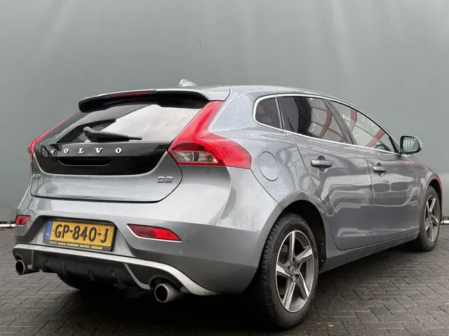 Volvo V40