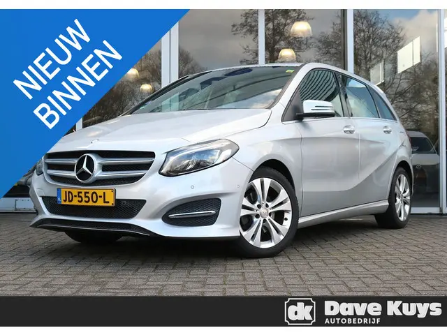 Mercedes-Benz B-klasse 180 Ambition | Trekhaak | Navigatie