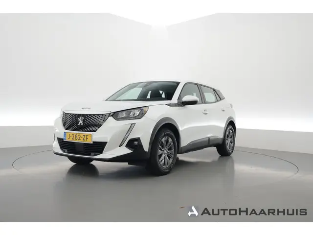 Peugeot e-2008 EV Active 50 kWh | Navi | Apple CarPlay | Cruise | LED | Clima | All Seasons
